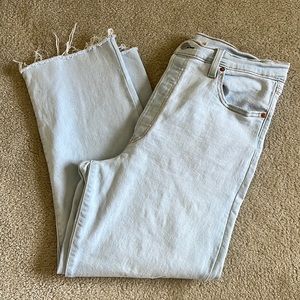 Levi’s Ribcage Straight Ankle High Waisted and Stretchy / Size 32